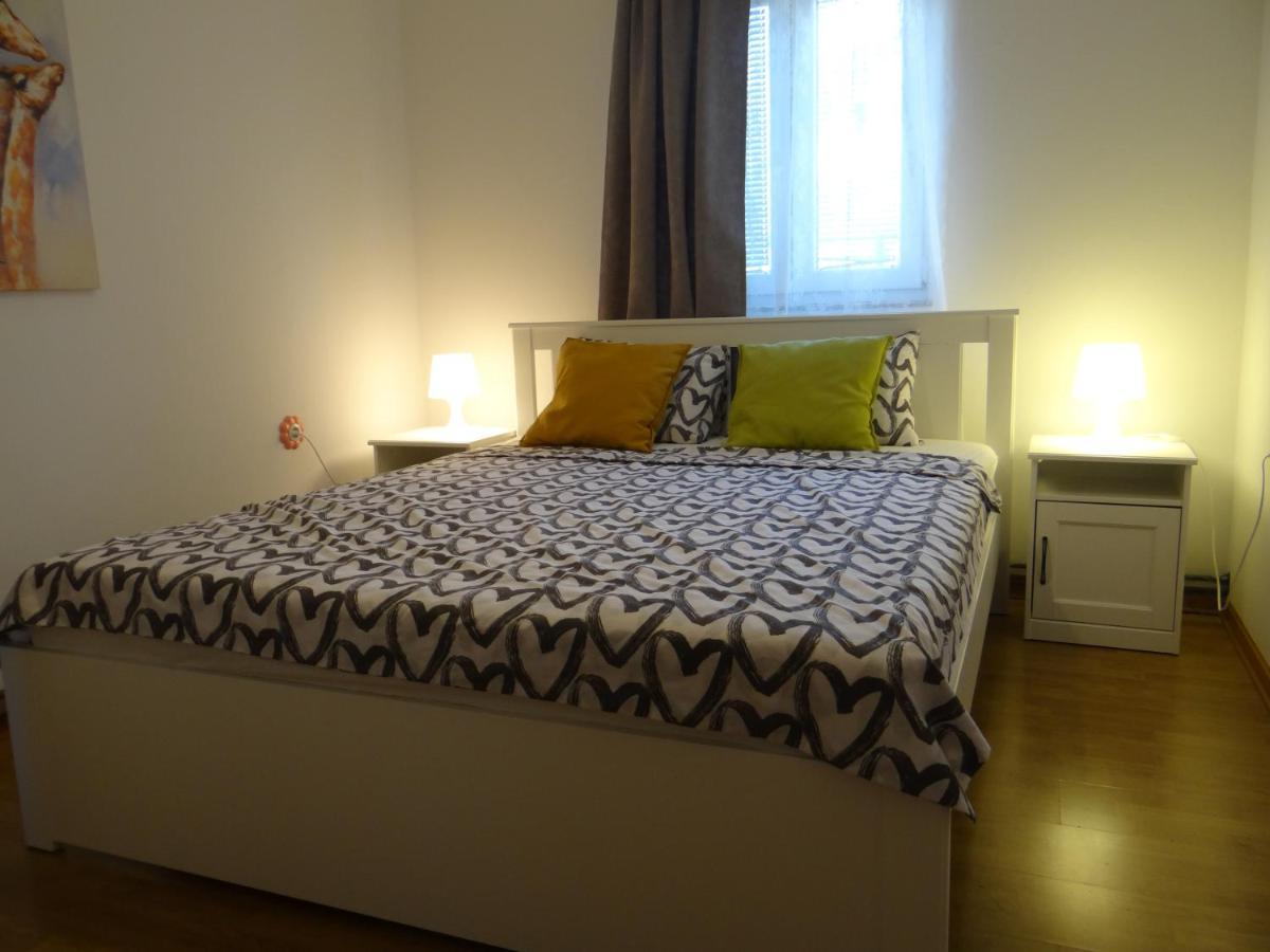 Apartman Ana & Marta Senj  Ngoại thất bức ảnh