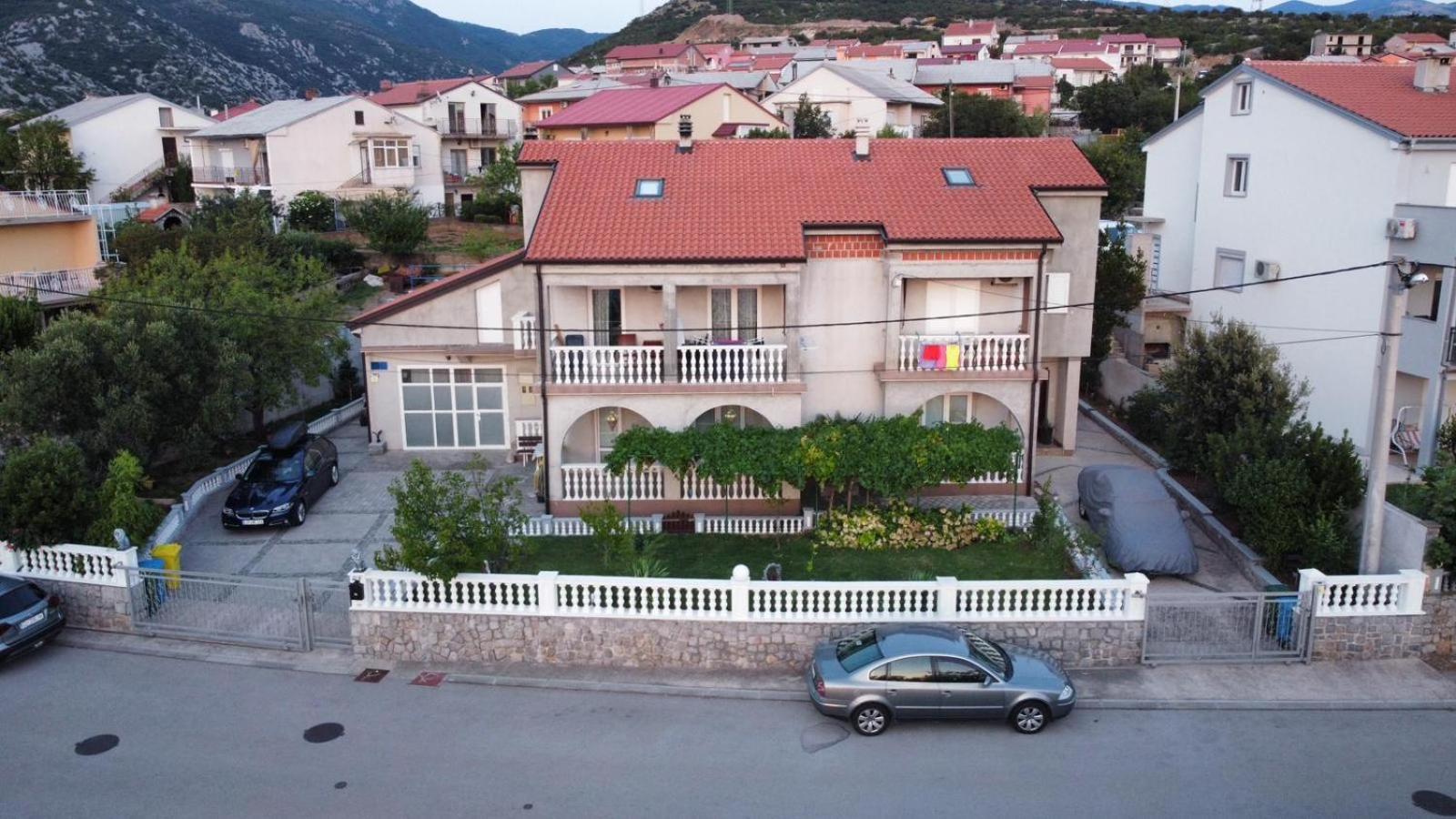 Apartman Ana & Marta Senj  Ngoại thất bức ảnh