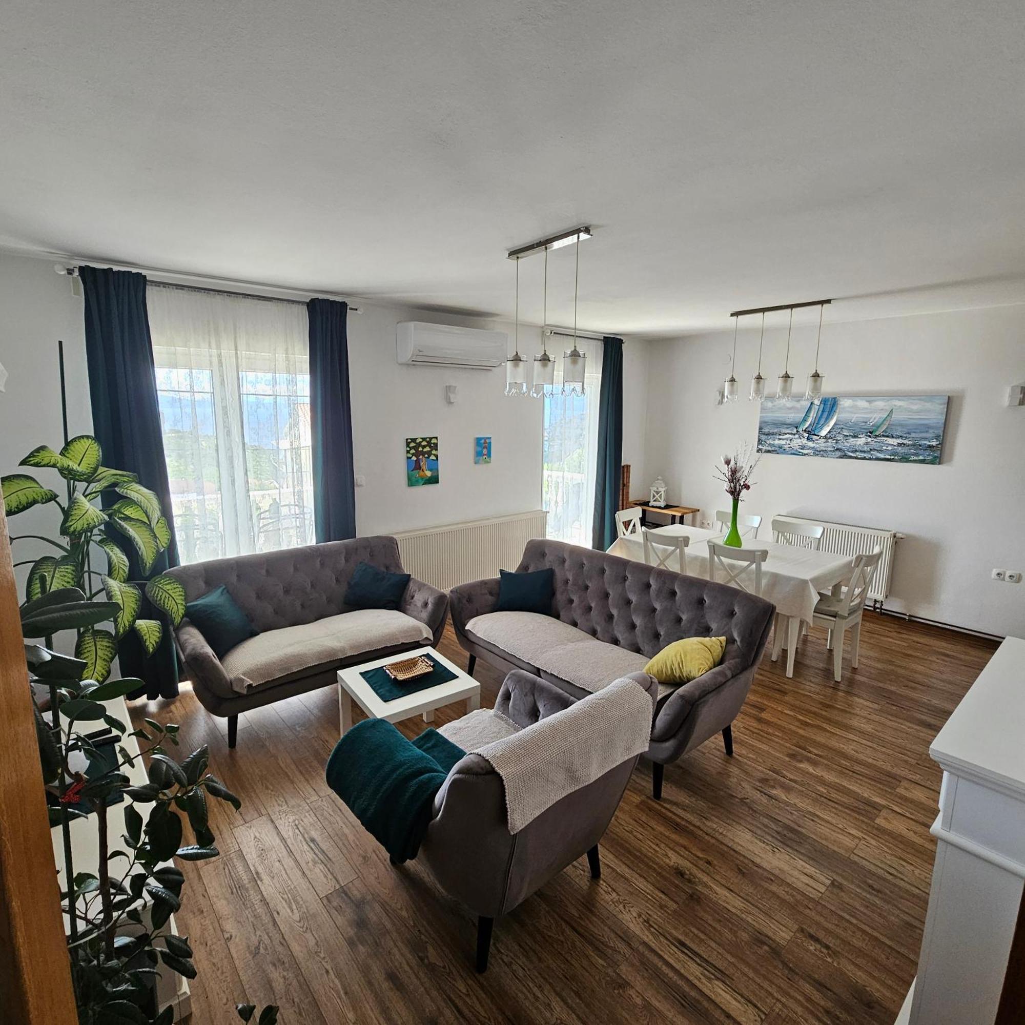 Apartman Ana & Marta Senj  Ngoại thất bức ảnh